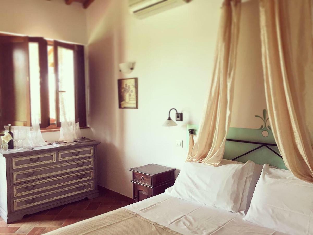 Agriturismo Il Puntoncino Marsiliana Buitenkant foto